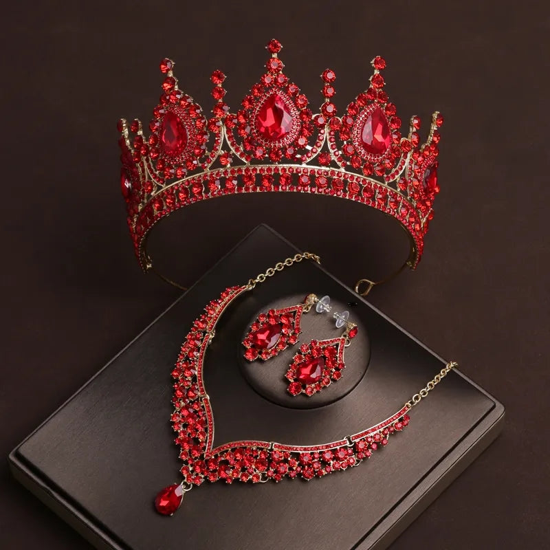 S48 dorada con diamante rojos