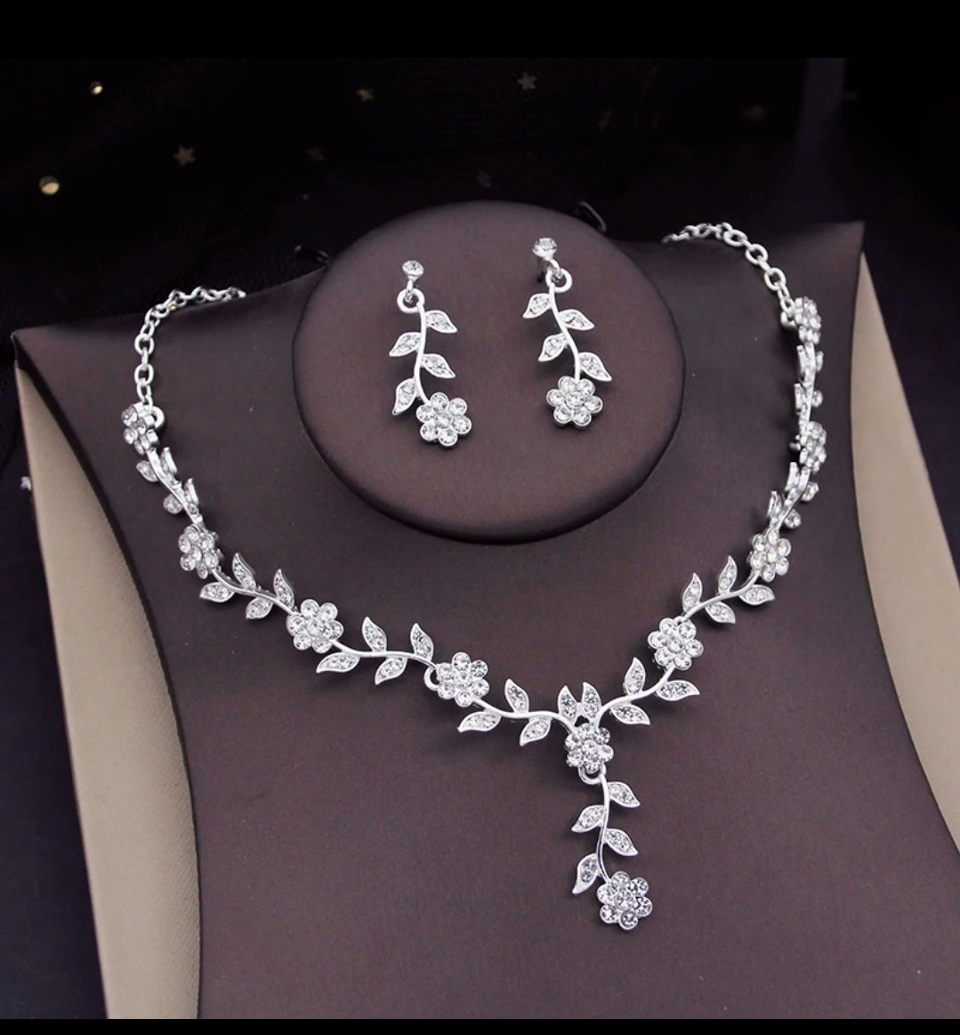 Collar de flores